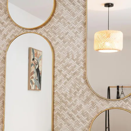 Au Pied Du Clocher - Centre * Poix